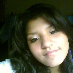 Lea_Emily_Flores